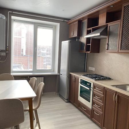 Apartpoltava Двокімнатні Апартаменти З Джакузі Біля Листопаду מראה חיצוני תמונה