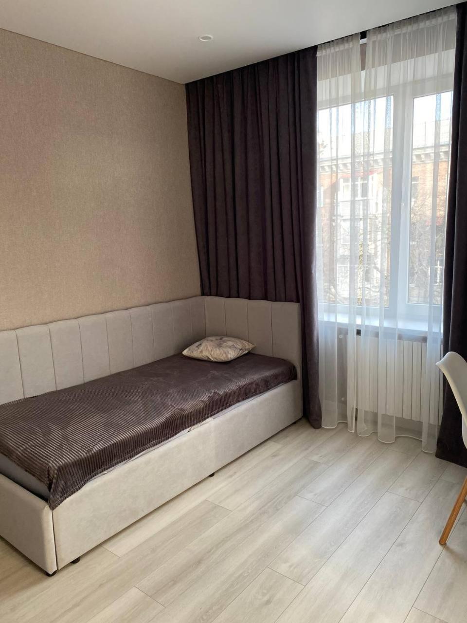 Apartpoltava Двокімнатні Апартаменти З Джакузі Біля Листопаду מראה חיצוני תמונה